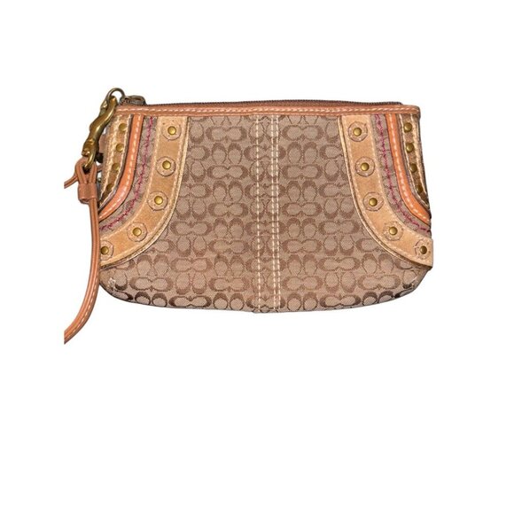 Coach Vtg Signature Jacquard & Tooled w Leather Trim & Stud Wristlet - 7" X 4.5" - Picture 2 of 7